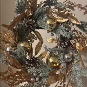 Elegant Gold and Silver Holiday Wreath